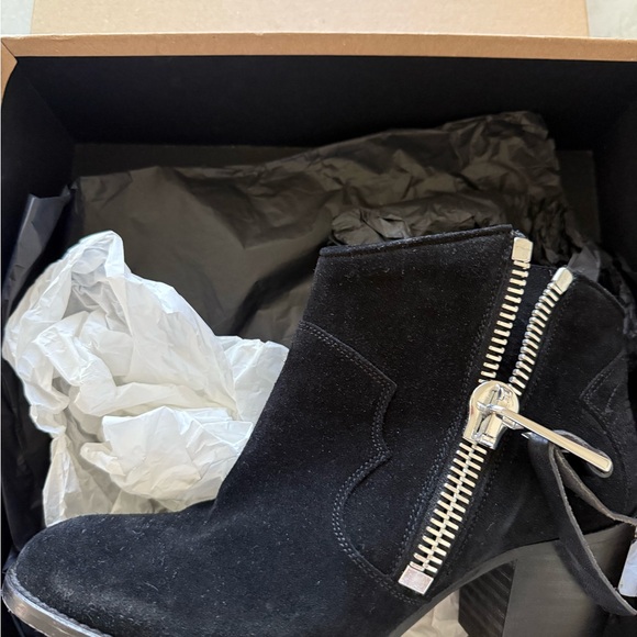 Zadig & Voltaire Black Ankle Boots - Picture 1 of 4